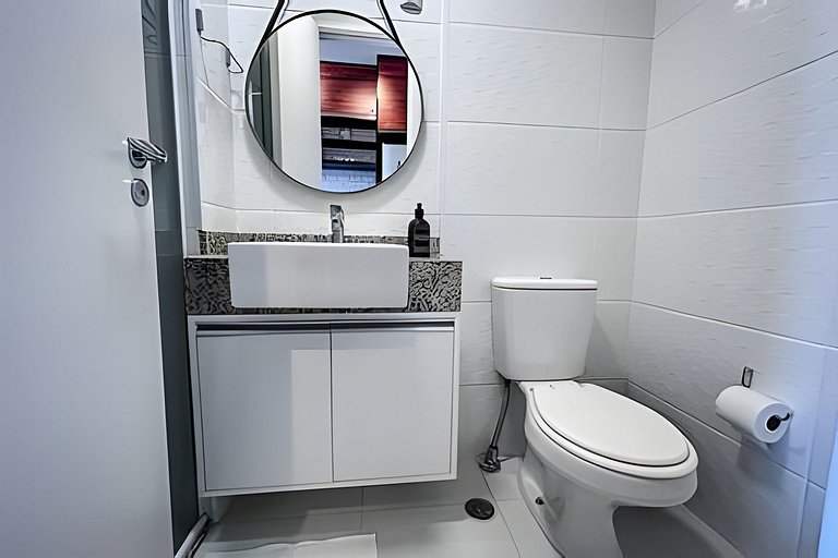 Studio 14º andar em frente ao metrô Brooklin