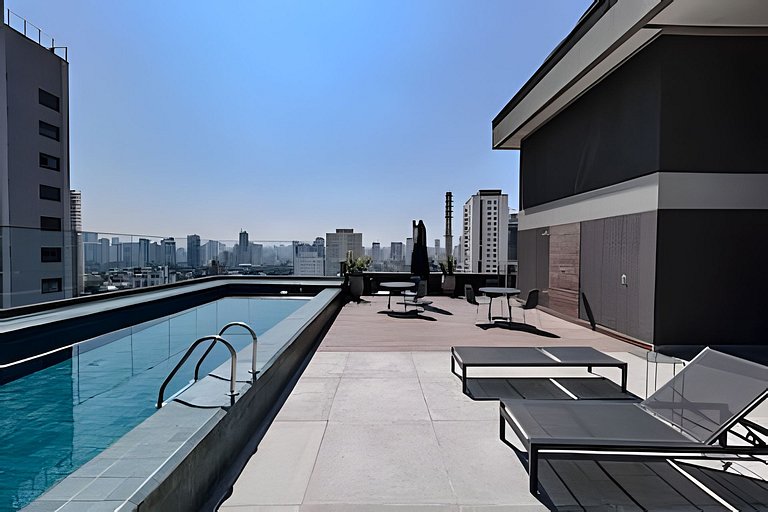 Praticidade | Studio com Piscina Rooftop e Sauna