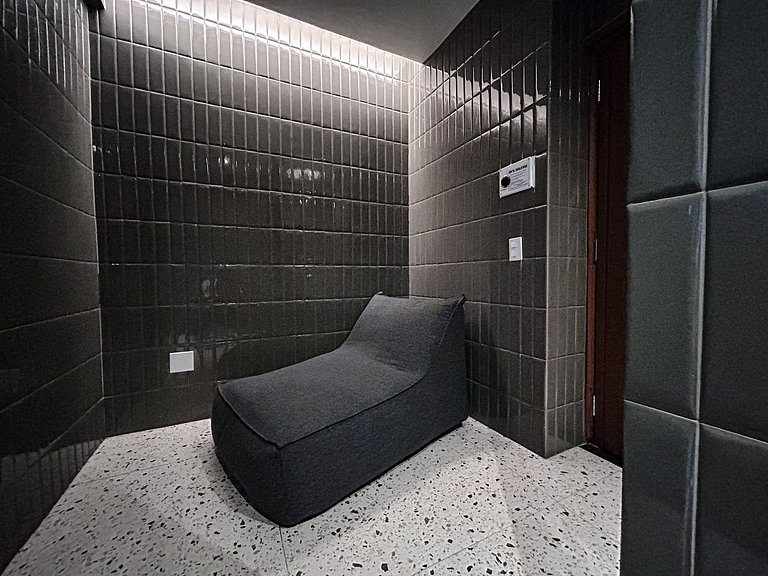 Studio Charmoso com Piscina Rooftop