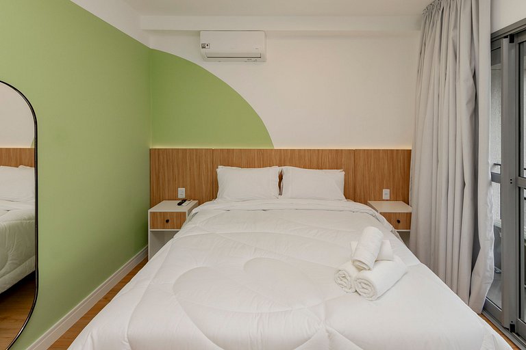 Studio Charmoso com Piscina Rooftop