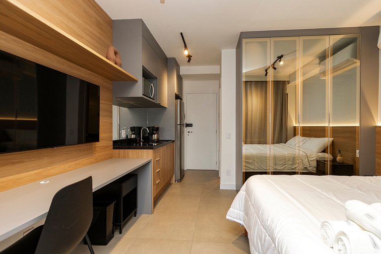 Studio Charmoso com Piscina Rooftop