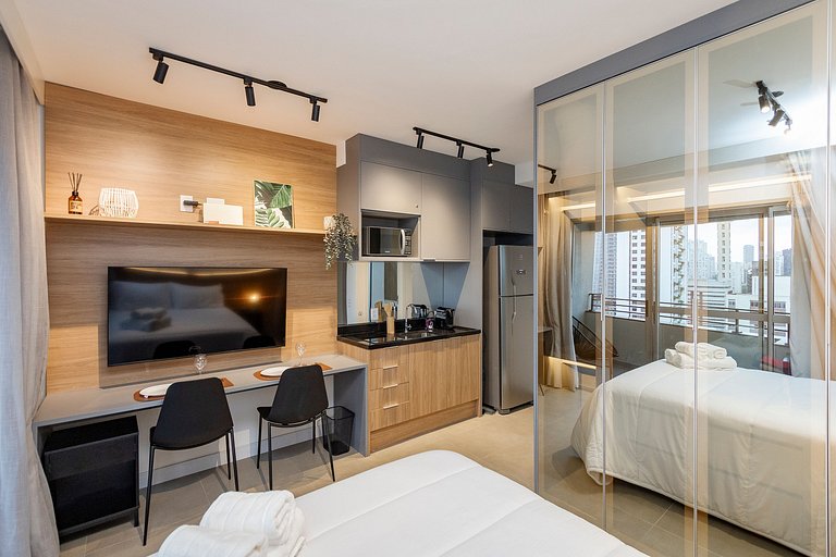 Studio Charmoso com Piscina Rooftop