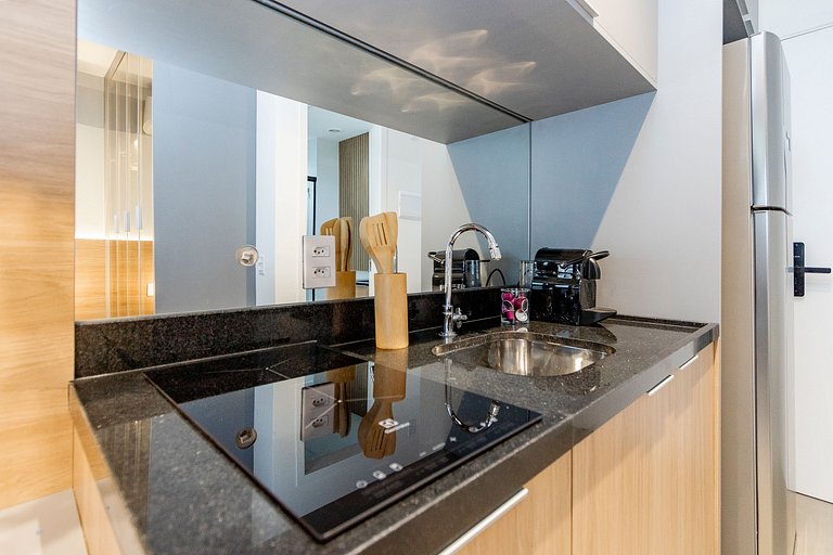 Studio Charmoso com Piscina Rooftop