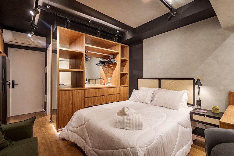 Studio Charmoso com Piscina Rooftop