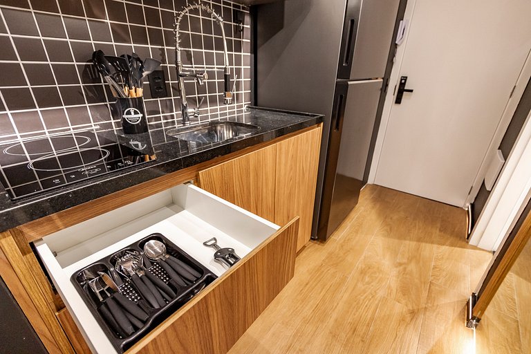 Studio Charmoso com Piscina Rooftop