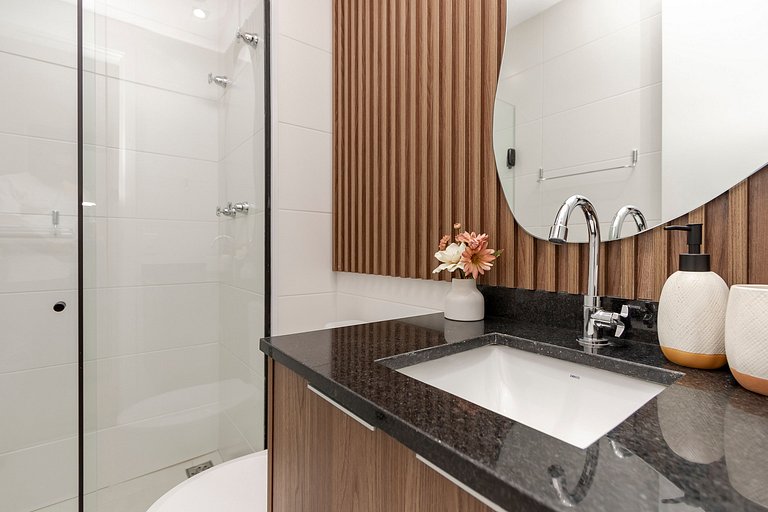 Sofisticação e Conforto | Piscina Rooftop e Sauna