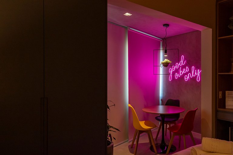 Studio Charmoso com Piscina Rooftop