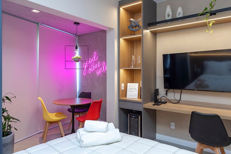 Studio Charmoso com Piscina Rooftop