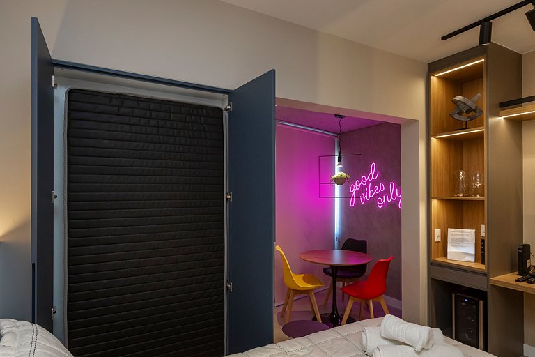 Studio Charmoso com Piscina Rooftop