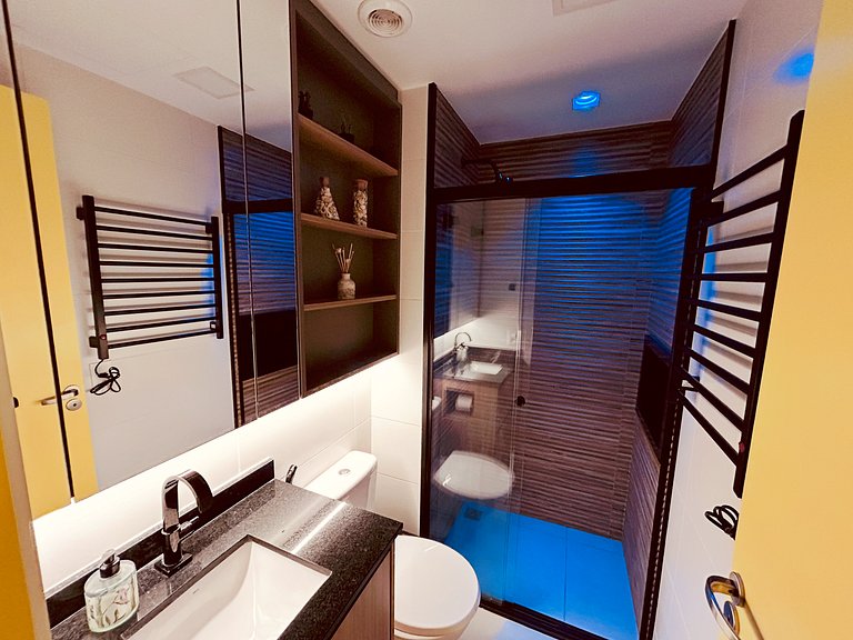 Studio Charmoso com Piscina Rooftop