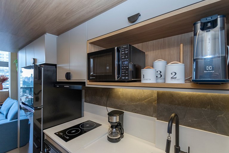 Belo Studio c/ mezanino em Moema | Piscina Rooftop