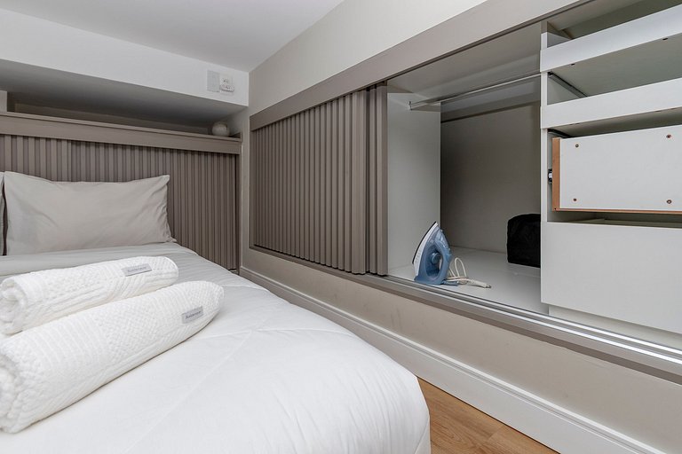 Belo Studio c/ mezanino em Moema | Piscina Rooftop