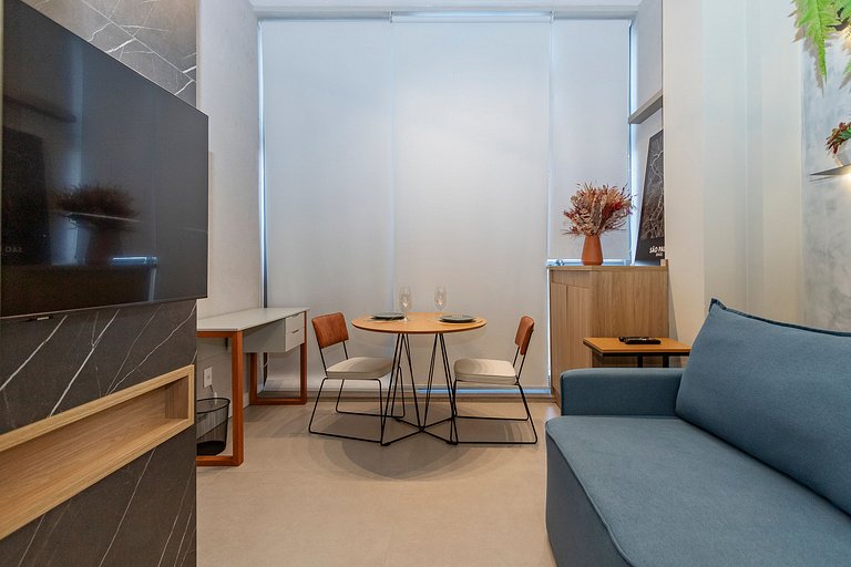 Belo Studio c/ mezanino em Moema | Piscina Rooftop