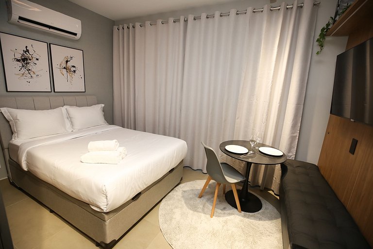 Studio Charmoso com Piscina Rooftop
