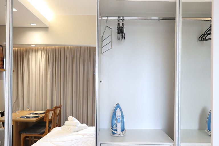 Studio Charmoso com Piscina Rooftop