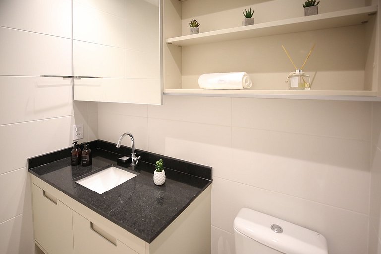 Studio Charmoso com Piscina Rooftop