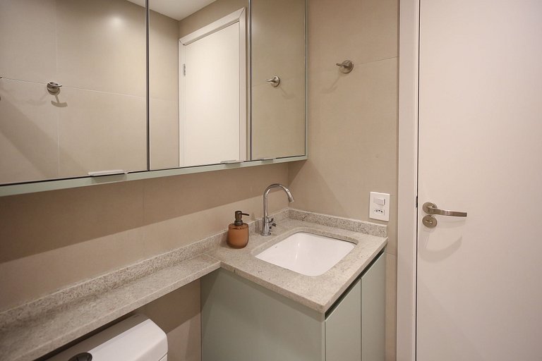 Studio Charmoso com Piscina Rooftop