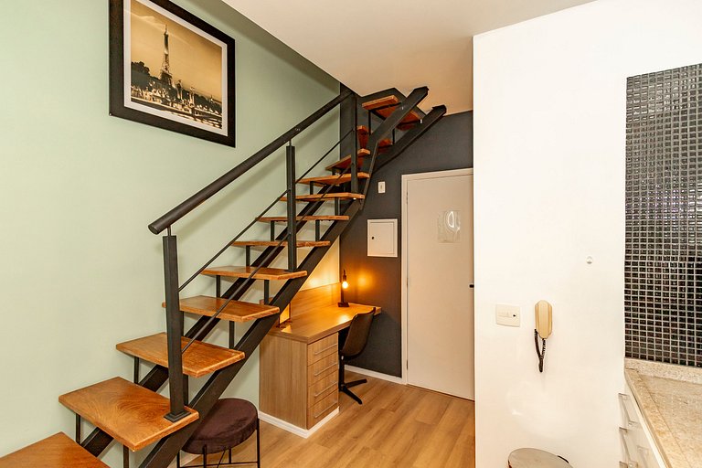 Belo Loft 21º andar c/ Garagem | ao lado do WTC