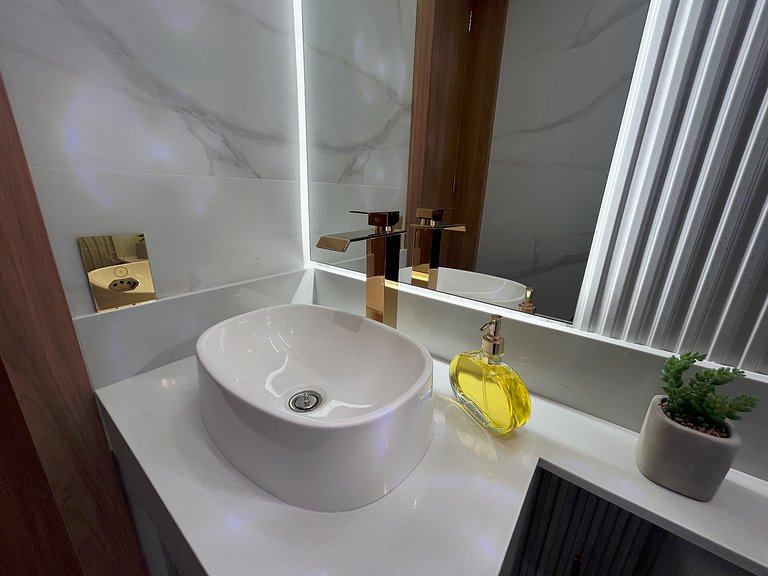 Sofisticação e Conforto | Piscina Rooftop e Sauna