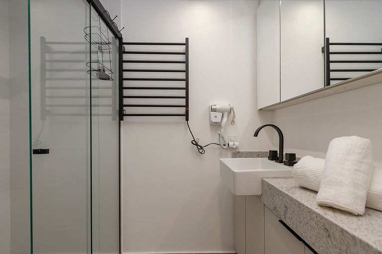 Belo Studio c/ Mezanino & Piscina Rooftop