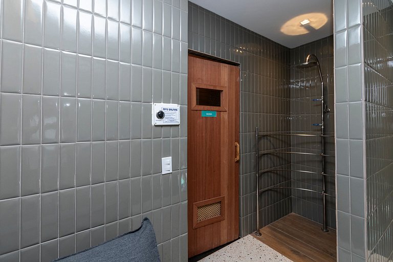 Praticidade | Studio com Piscina Rooftop e Sauna