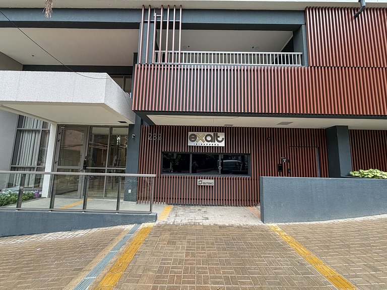 Belo Studio c/ Rooftop, Sauna e Academia