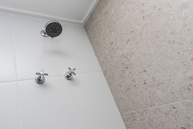 Belo Studio c/ Rooftop, Sauna e Academia