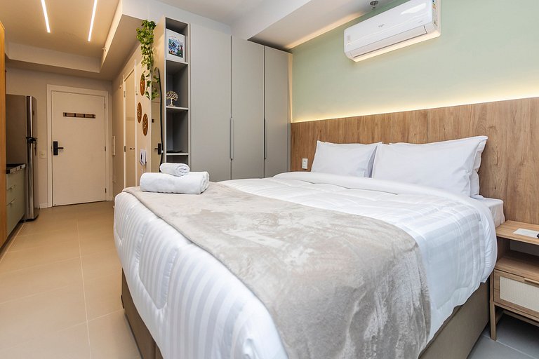 Belo Studio c/ Rooftop, Sauna e Academia