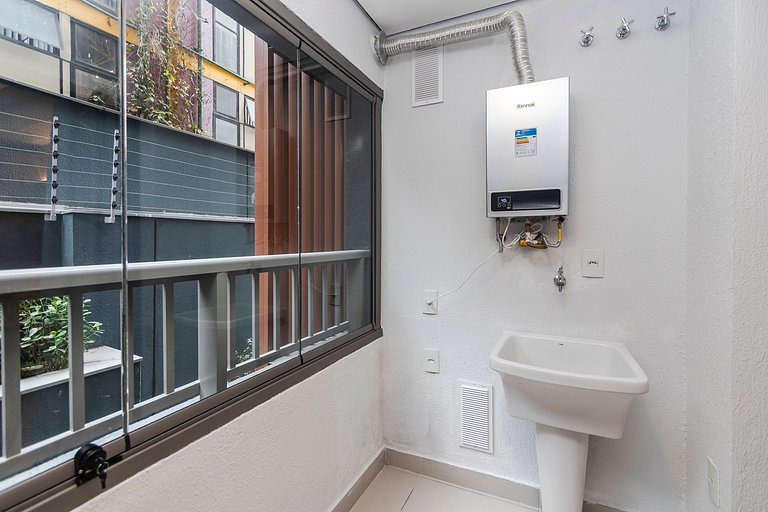 Belo Studio c/ Rooftop, Sauna e Academia